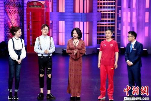 《一起来跳舞》老少同台开启广场舞新时代