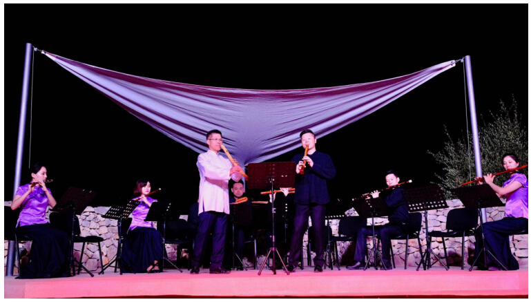 中国竹笛乐团在地中海岸掀起国乐热浪