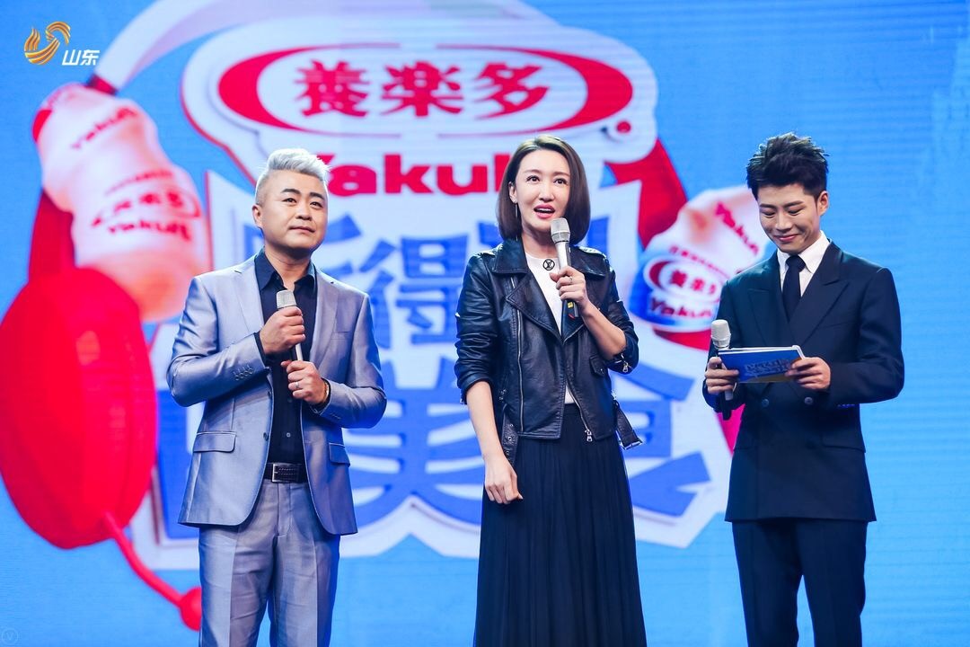 夏天调侃宋宁“厨商是0”.jpg