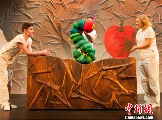 外百老汇儿童剧《好饿的毛毛虫秀》将携原班人马赴中国巡演