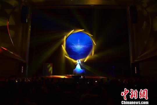 音乐会现场钟欣摄