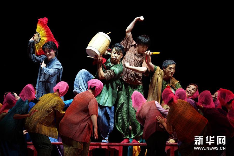 （文化）（5）第十二届中国舞蹈“荷花奖”入围舞剧《石榴花开》在上海演出