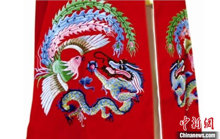 戏服庄向娟摄