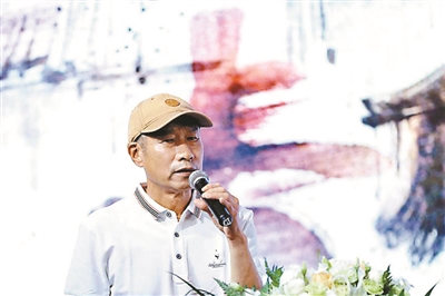 c1fa52ac5e5653ebd8198d5c04fc65b1_8bt8_b.jpg