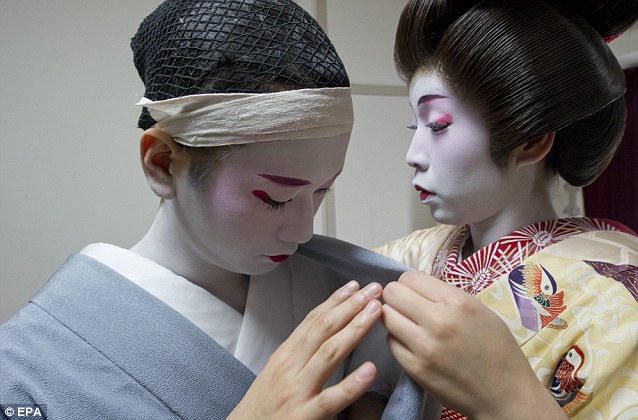 男性艺妓