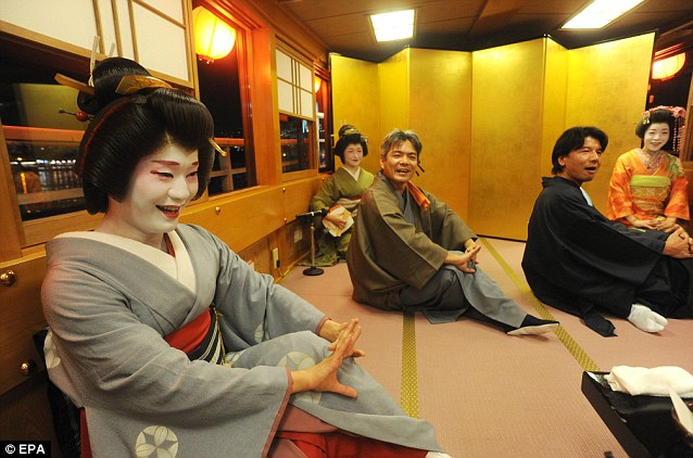 男性艺妓