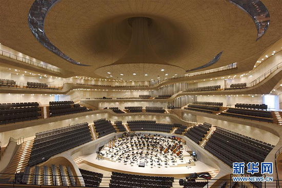 德国汉堡新地标易北音乐厅举行首场音乐会