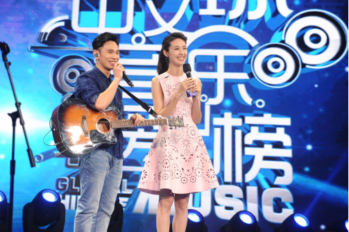 王梓轩亮相《榜上榜》 成首位登新势力香港歌